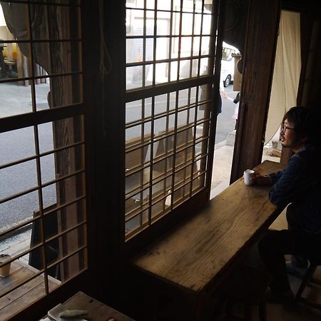 Hostel & Tatami Bar Uchikobare -内子晴れ- Экстерьер фото