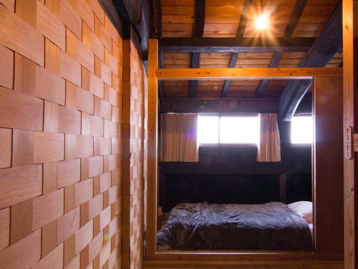 Hostel & Tatami Bar Uchikobare -内子晴れ- Экстерьер фото