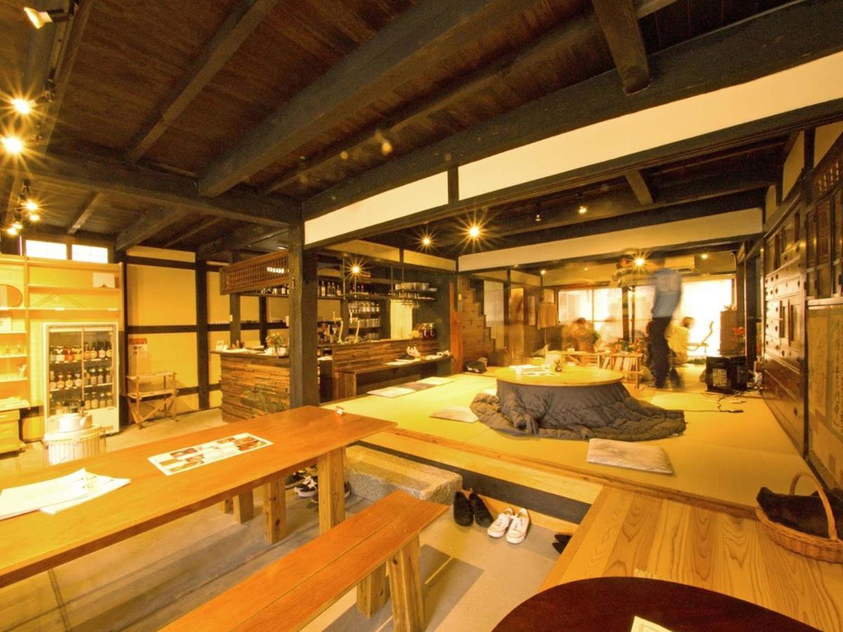 Hostel & Tatami Bar Uchikobare -内子晴れ- Экстерьер фото