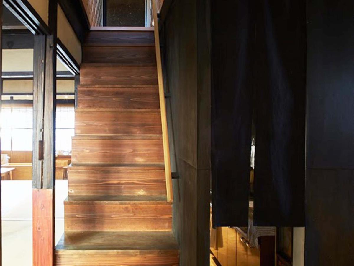 Hostel & Tatami Bar Uchikobare -内子晴れ- Экстерьер фото
