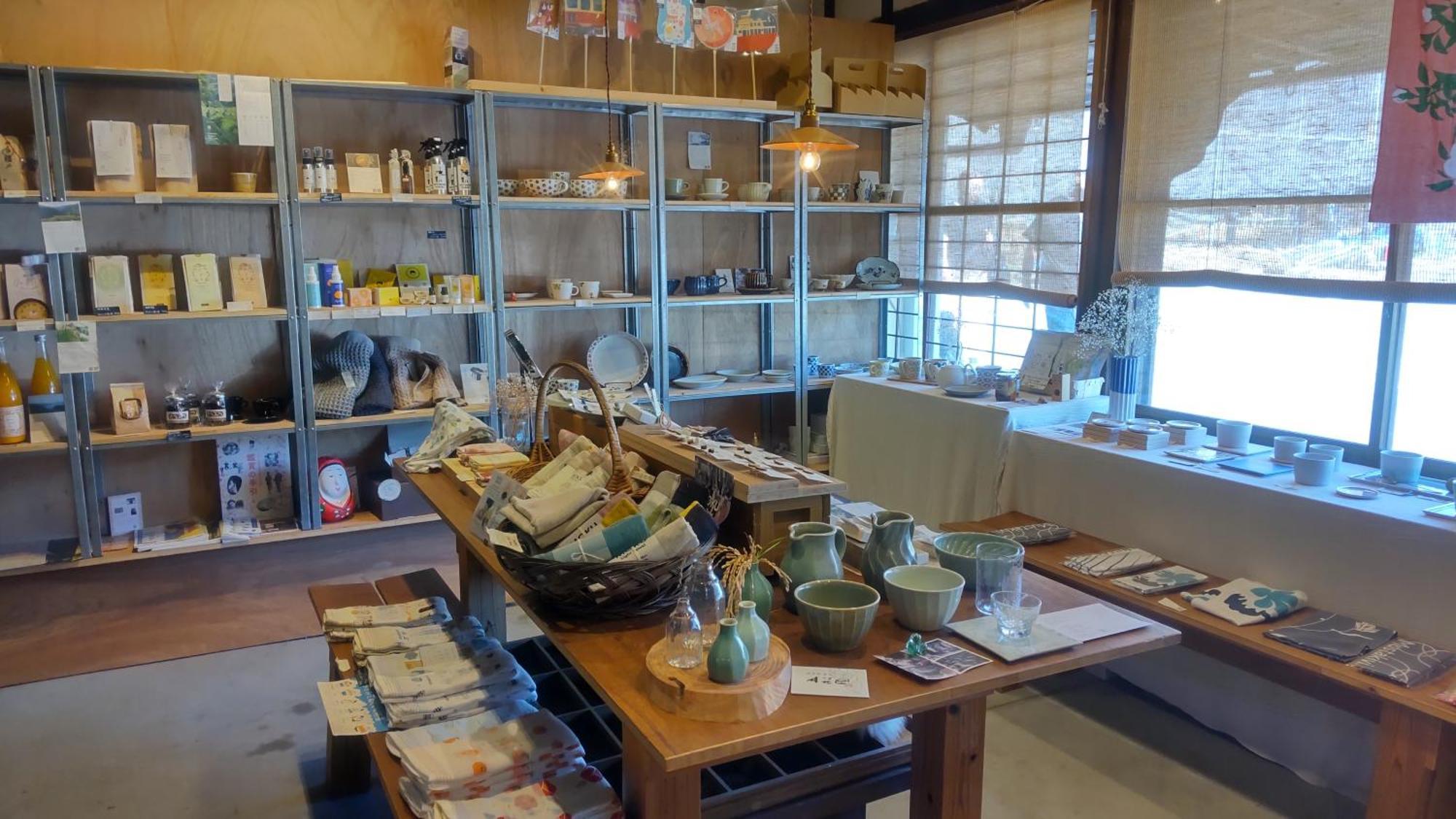 Hostel & Tatami Bar Uchikobare -内子晴れ- Экстерьер фото