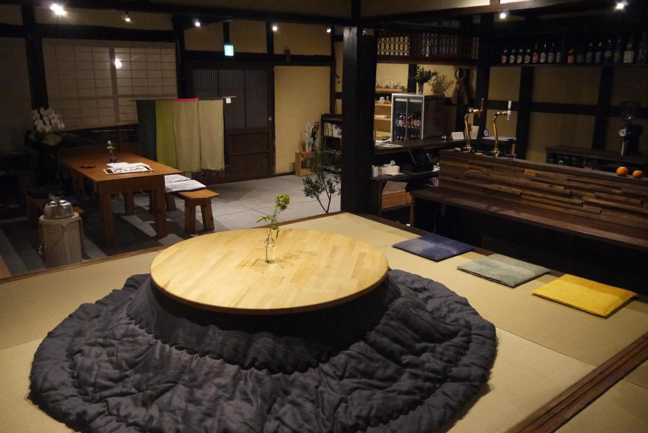 Hostel & Tatami Bar Uchikobare -内子晴れ- Экстерьер фото