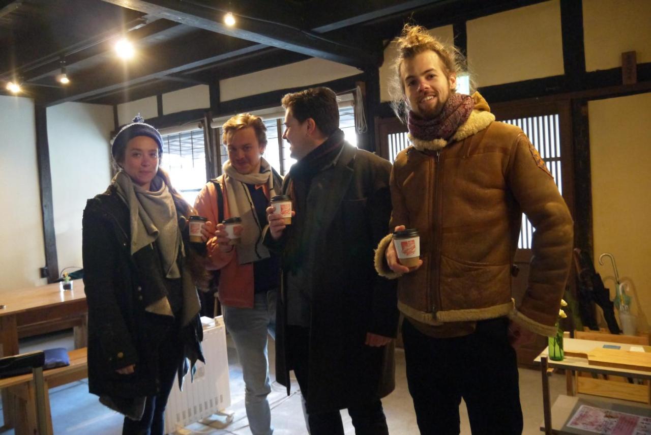 Hostel & Tatami Bar Uchikobare -内子晴れ- Экстерьер фото